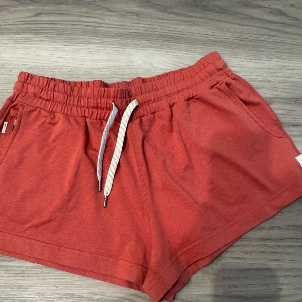 Rust Vuori Shorts - like new cond